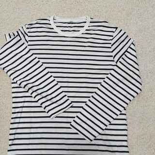 ユニクロ(UNIQLO)のユニクロ　長袖Tシャツ(Tシャツ/カットソー(七分/長袖))