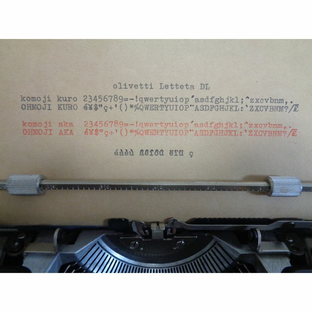 完動品　olivetti Lettera DL　タイプライター　オールブラック エンタメ/ホビーの美術品/アンティーク(その他)の商品写真