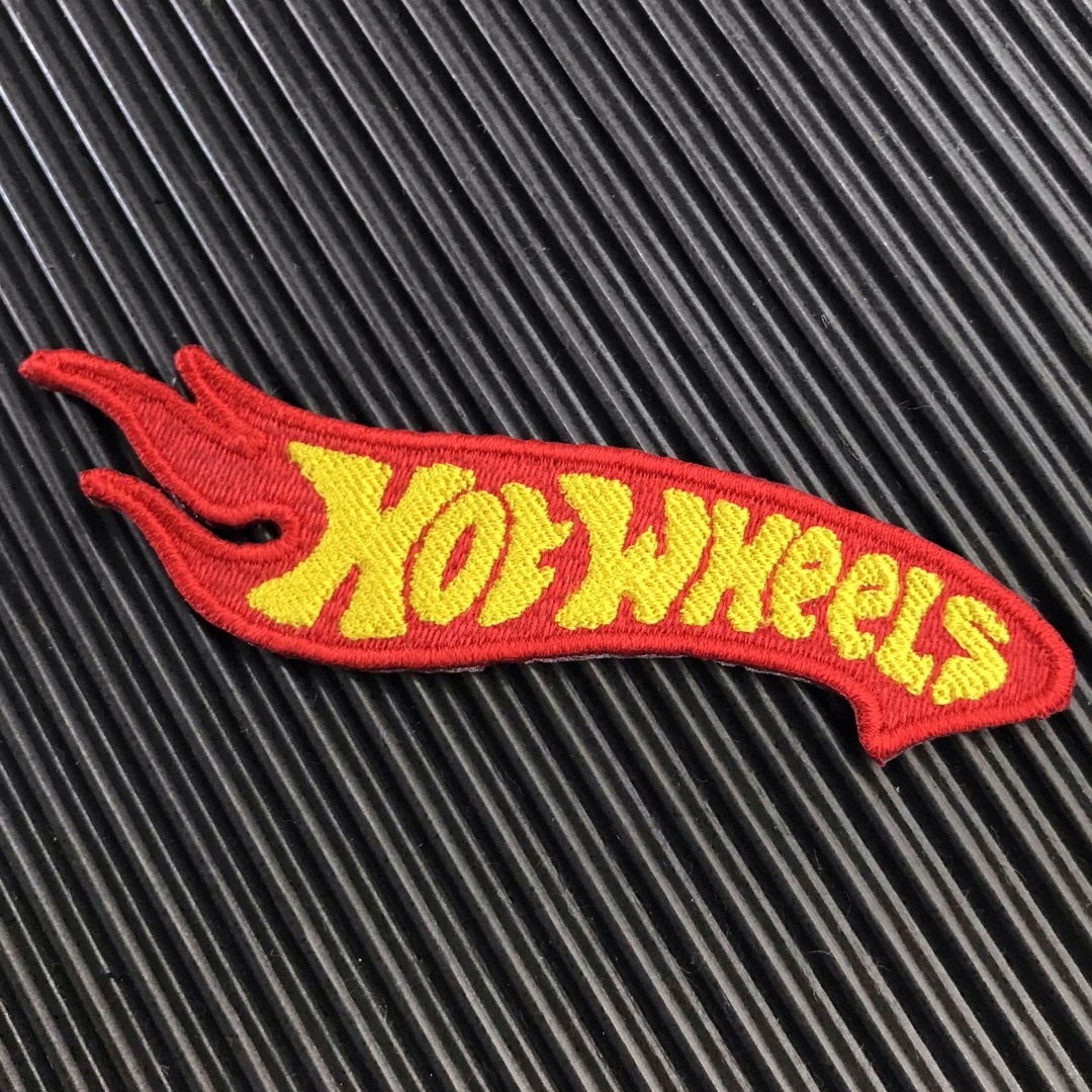 ホットウィール(ホットウィール)のHOT WHEELS ホットウィール ロゴ アイロンワッペン 2枚セット -C 自動車/バイクのバイク(装備/装具)の商品写真