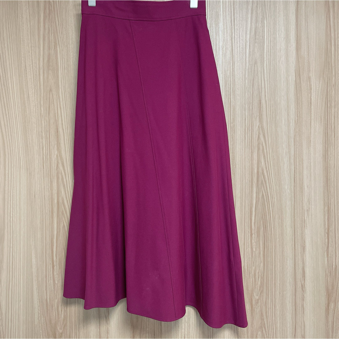M-premier(エムプルミエ)のBLENHEIM アシンメトリーロングフレアスカート レディースのスカート(ロングスカート)の商品写真