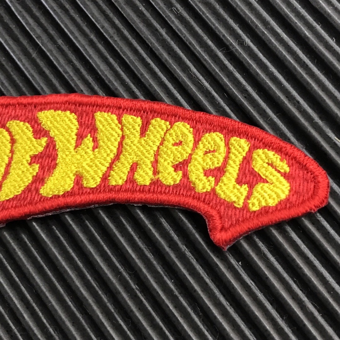 ホットウィール(ホットウィール)のHOT WHEELS ホットウィール ロゴ アイロンワッペン 赤 パッチ -7 ハンドメイドの素材/材料(各種パーツ)の商品写真