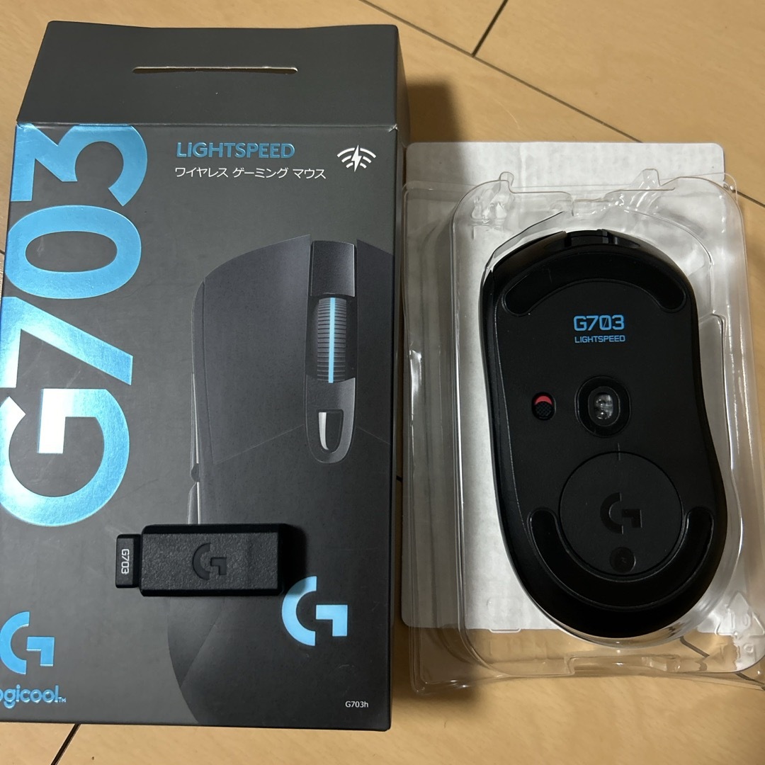 Logicool(ロジクール)のG703 LIGHTSPEED Wirless Gaming Mouse スマホ/家電/カメラのPC/タブレット(PC周辺機器)の商品写真