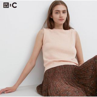 ユニクロ(UNIQLO)のカシミヤクルーネックショートセーター（ノースリーブ） ピンク S(ニット/セーター)