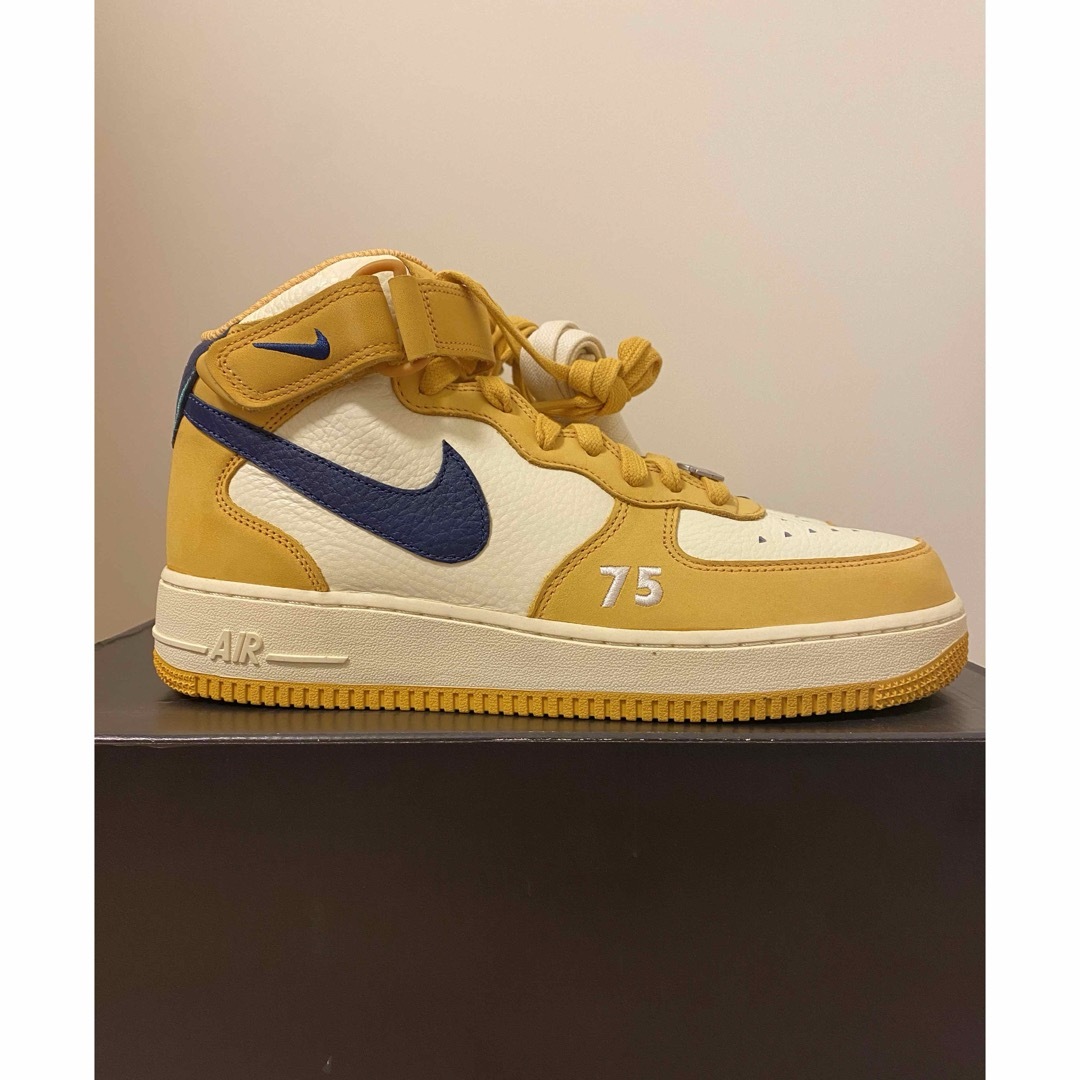 NIKE(ナイキ)の【海外品】NIKE AIR FORCE 1 MID Paris/Pollen メンズの靴/シューズ(スニーカー)の商品写真