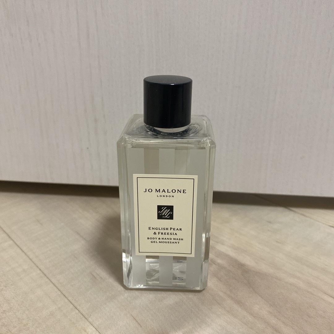 Jo Malone(ジョーマローン)のJO MALONE イングリッシュペアー&フリージア　ボディ&ハンドウォッシュ コスメ/美容のボディケア(ボディソープ/石鹸)の商品写真