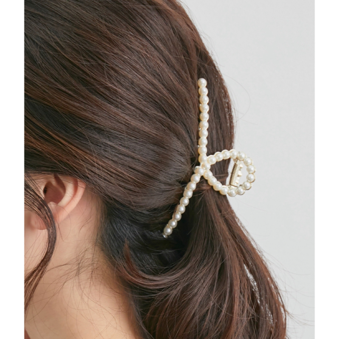 ViS(ヴィス)のVIS パールヘアクリップ 新品 レディースのヘアアクセサリー(バレッタ/ヘアクリップ)の商品写真