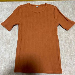 ユニクロ(UNIQLO)のＴシャツ(Tシャツ/カットソー(半袖/袖なし))