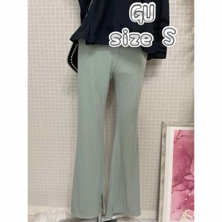 ジーユー(GU)の②⑧ミントグリーン GU フレアパンツ size S(カジュアルパンツ)