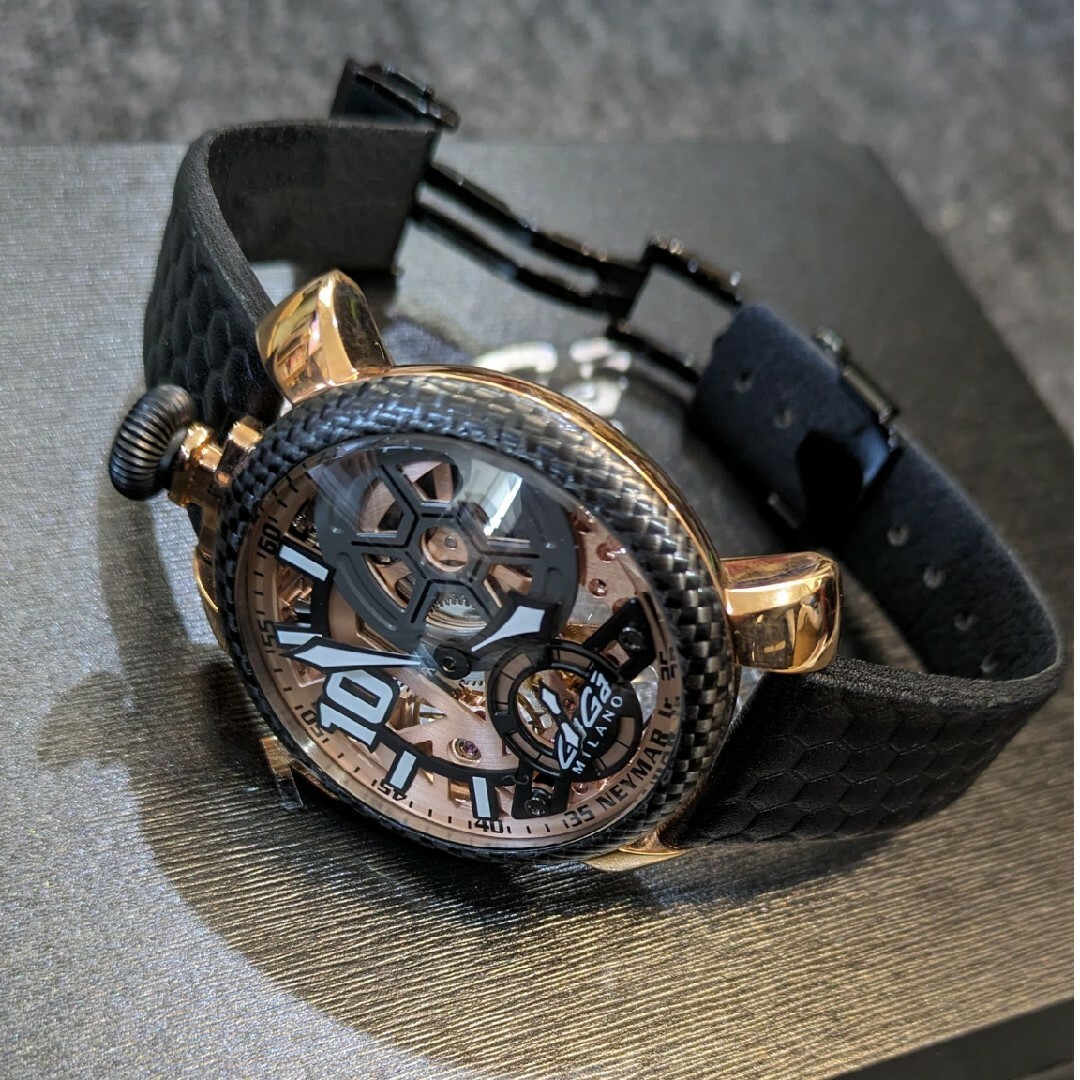 GaGa MILANO(ガガミラノ)のガガミラノ マヌアーレ48 ネイマール メンズの時計(腕時計(アナログ))の商品写真