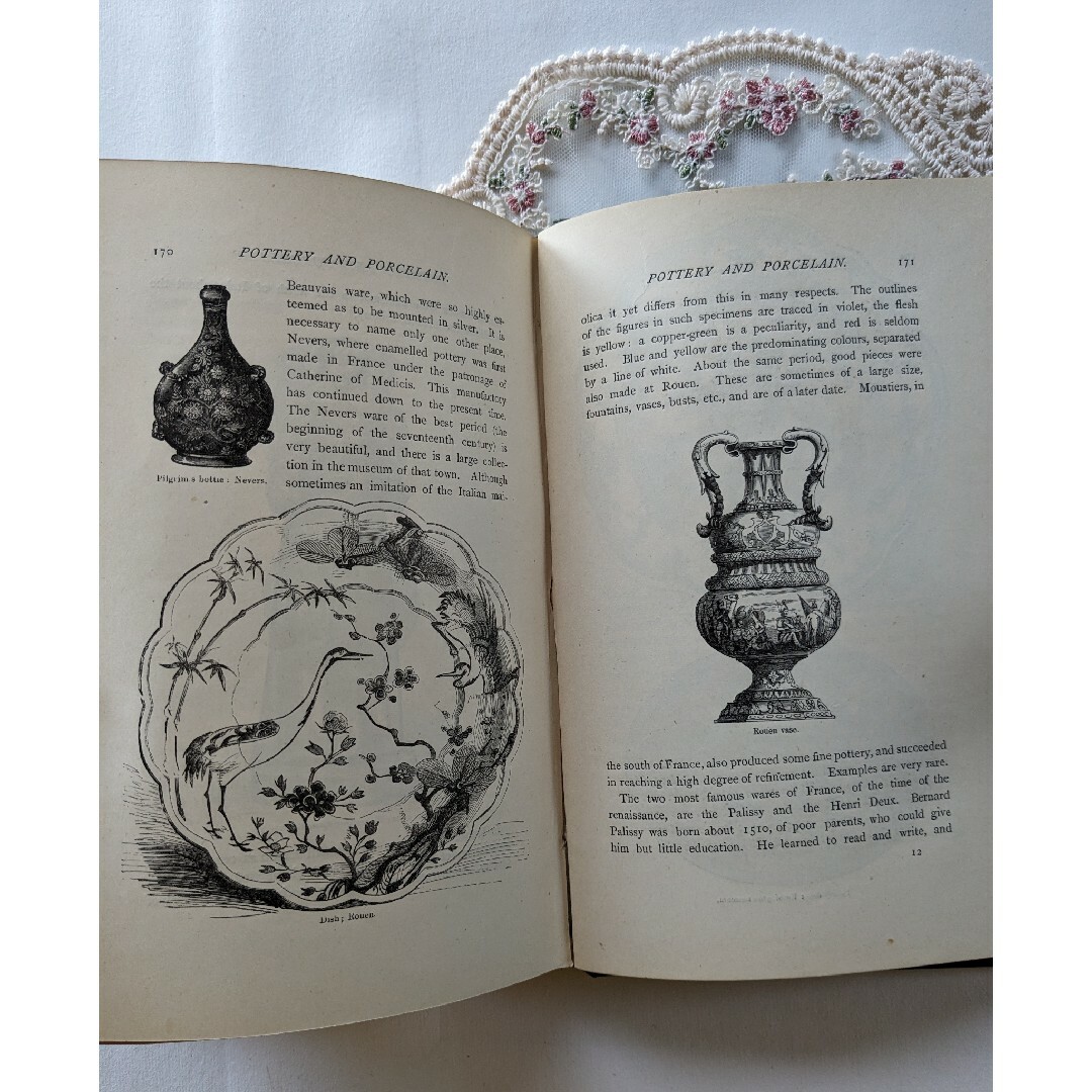 1800年代後期　陶器・ガラス製品の芸術作品を紹介しているアンティーク本♪ 古書 エンタメ/ホビーの本(洋書)の商品写真