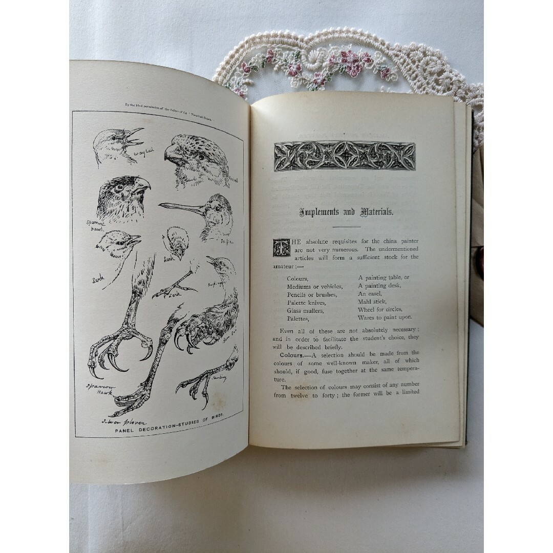 1800年代後期　陶器・ガラス製品の芸術作品を紹介しているアンティーク本♪ 古書 エンタメ/ホビーの本(洋書)の商品写真