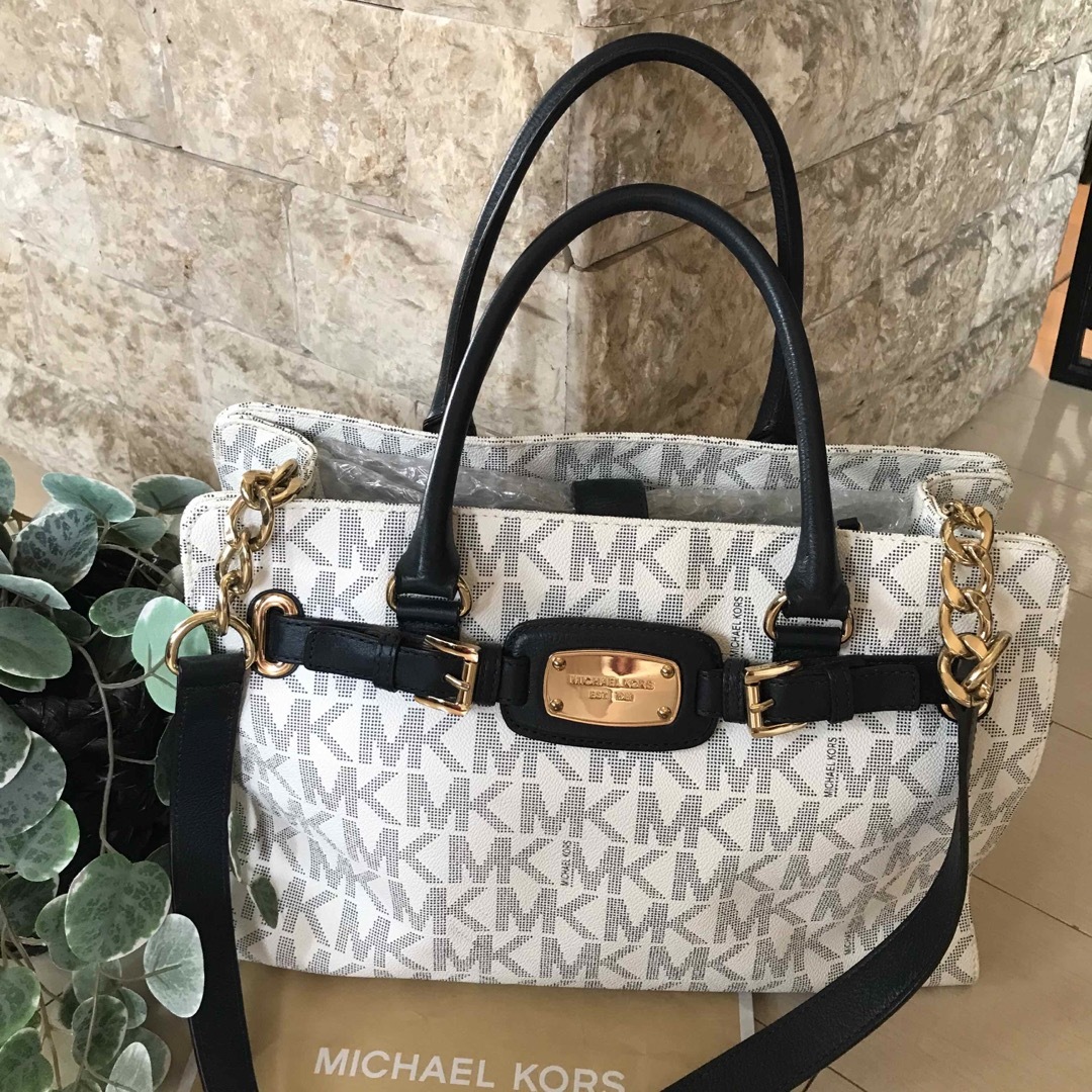 Michael Kors(マイケルコース)の極美品　マイケルコース　トート　2way ショルダー　ハンドバッグ レディースのバッグ(トートバッグ)の商品写真