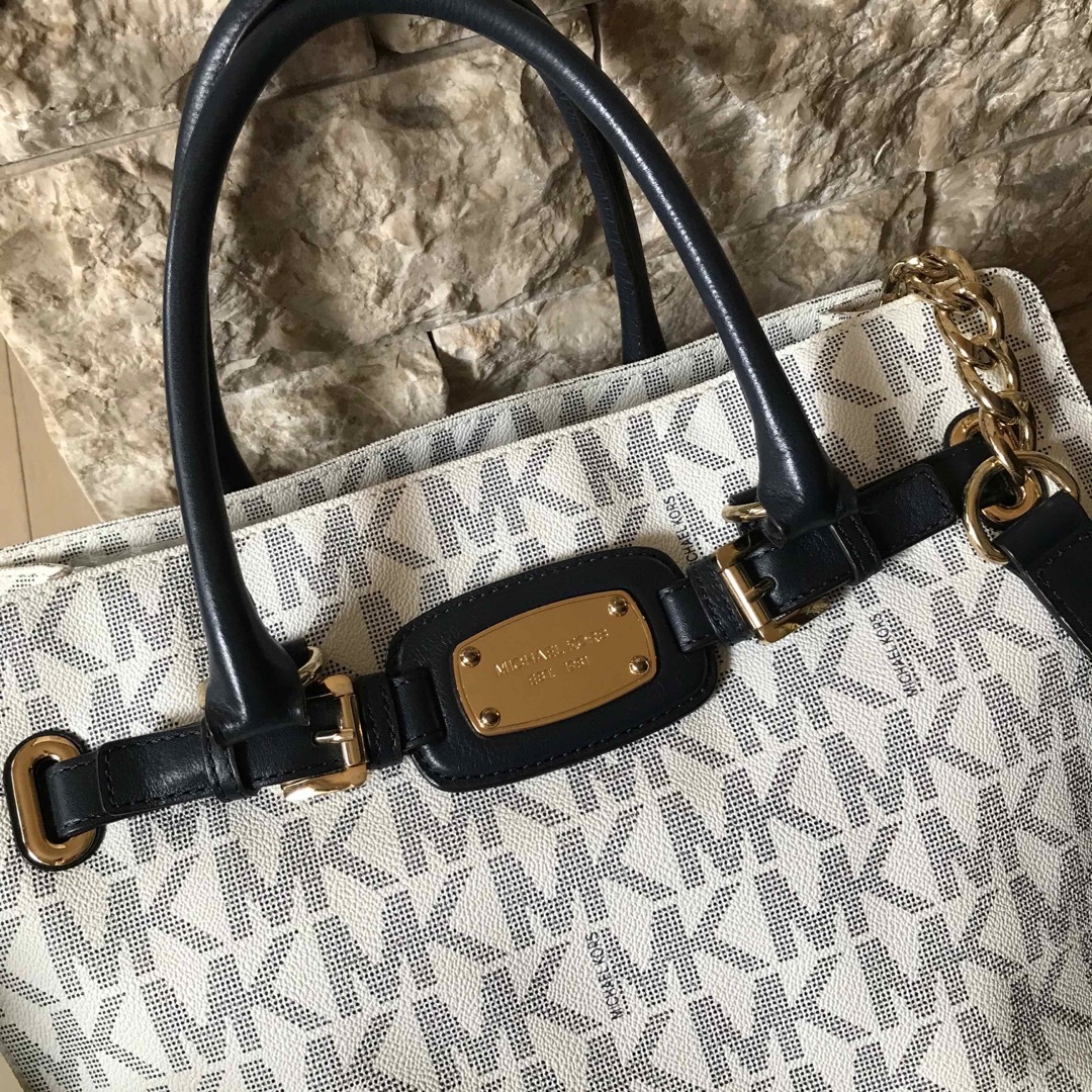 Michael Kors(マイケルコース)の極美品　マイケルコース　トート　2way ショルダー　ハンドバッグ レディースのバッグ(トートバッグ)の商品写真