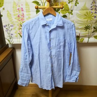 ユニクロ(UNIQLO)の✨UNIQLO ユニクロ 水色のリネン100長袖シャツSサイズ(シャツ)