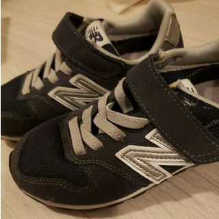 ニューバランス(New Balance)の塩とまと様専用。new balance　キッズ　スニーカー　18,5(スニーカー)