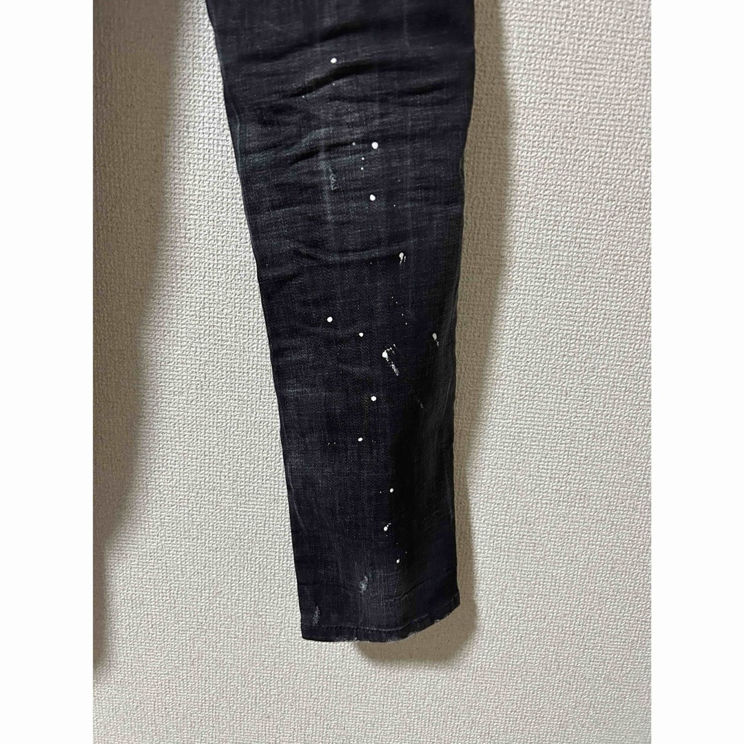 DSQUARED2(ディースクエアード)の2022 ディースクエアード ブラックウォッシュ デニム 42 SKATER メンズのパンツ(デニム/ジーンズ)の商品写真