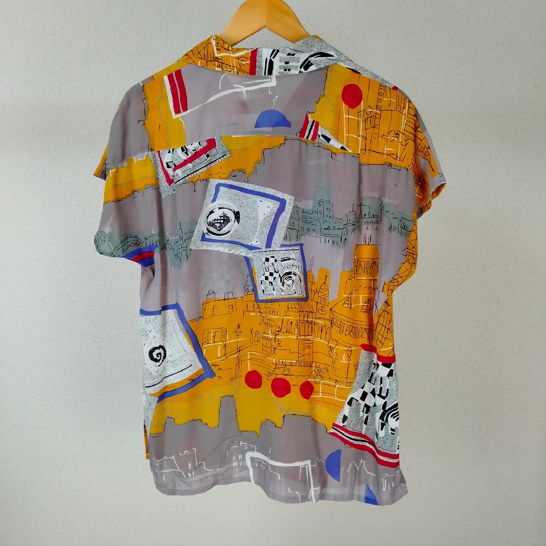 VINTAGE(ヴィンテージ)の90s 総柄　柄シャツ　オープンカラー　半袖　ストリート　古着 レディースのトップス(シャツ/ブラウス(半袖/袖なし))の商品写真