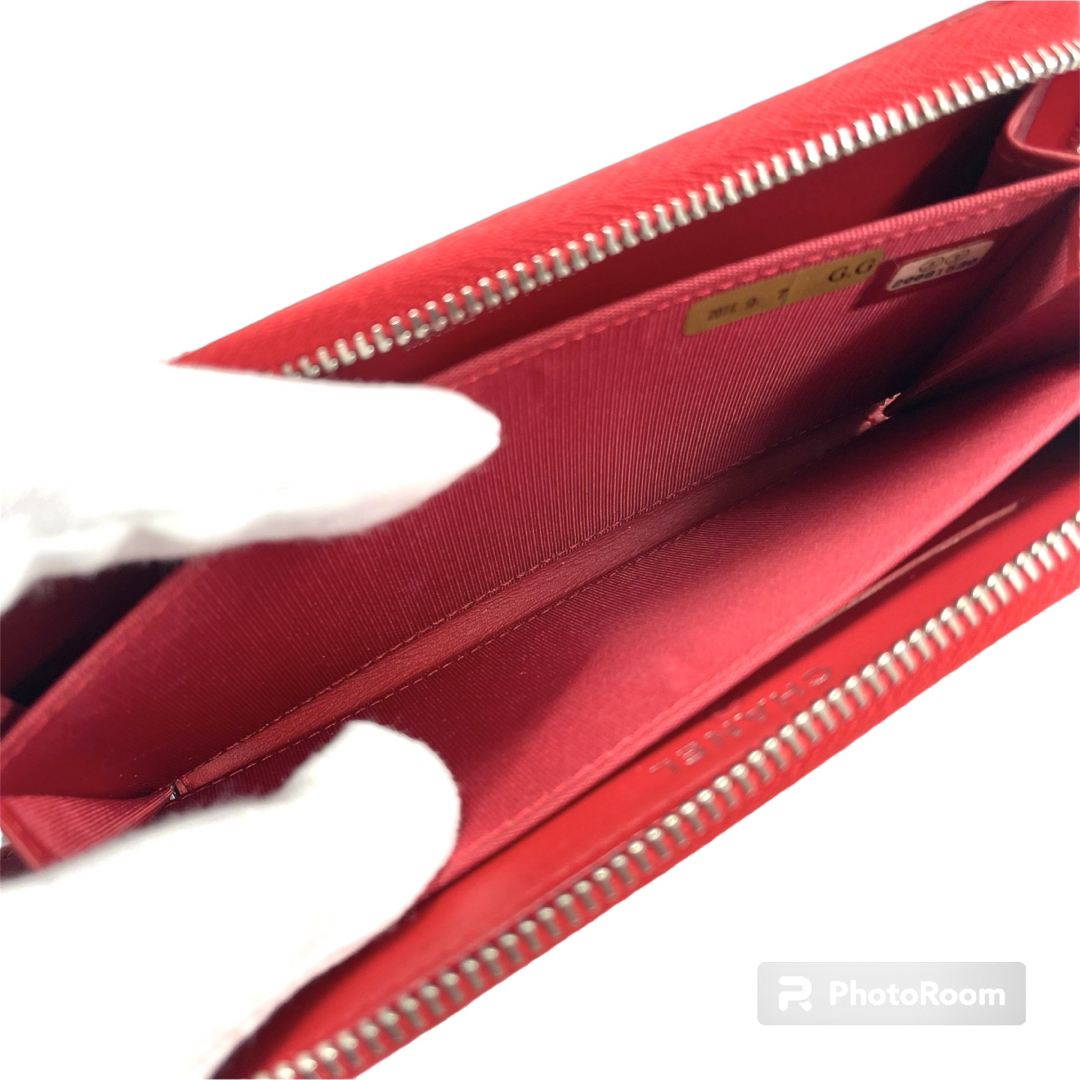 CHANEL(シャネル)の✨未使用級✨ シャネル CHANEL 長財布 赤 ラウンドファスナー レザー レディースのファッション小物(財布)の商品写真