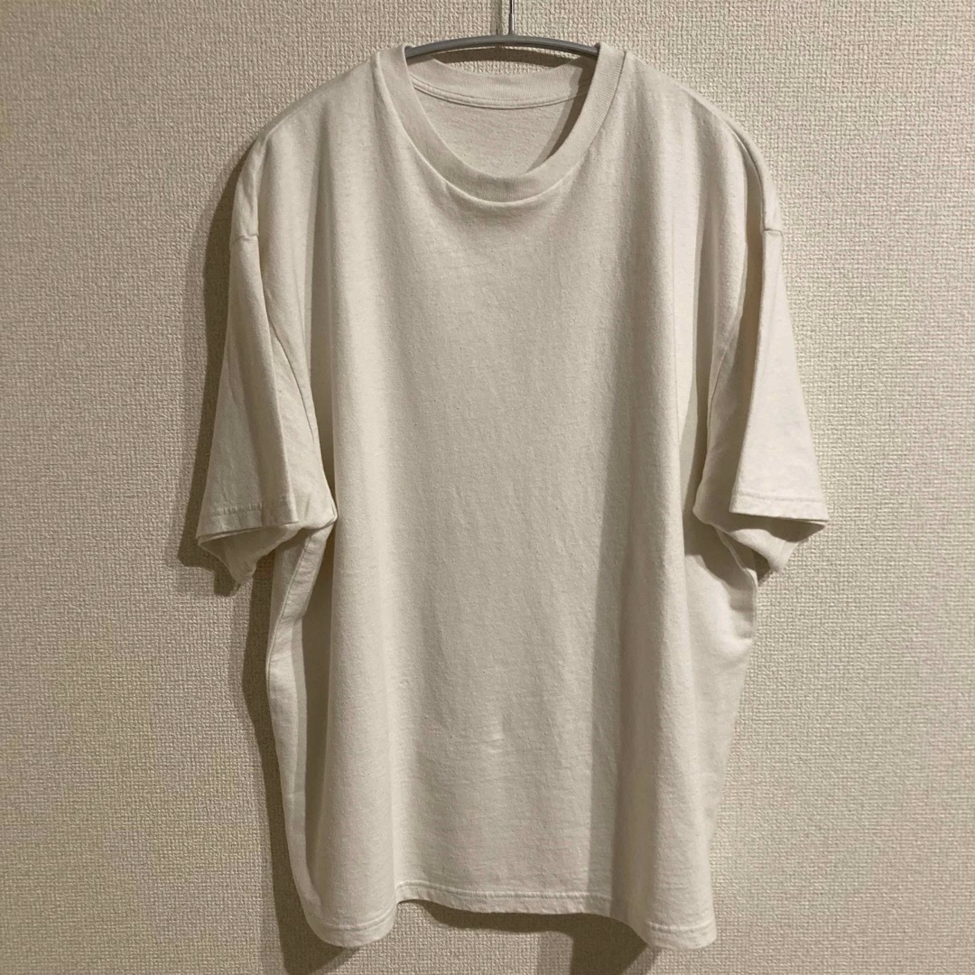 COMOLI(コモリ)のSUPPLY Classic Fit Tee Ivory COMOLI M 白 メンズのトップス(Tシャツ/カットソー(半袖/袖なし))の商品写真