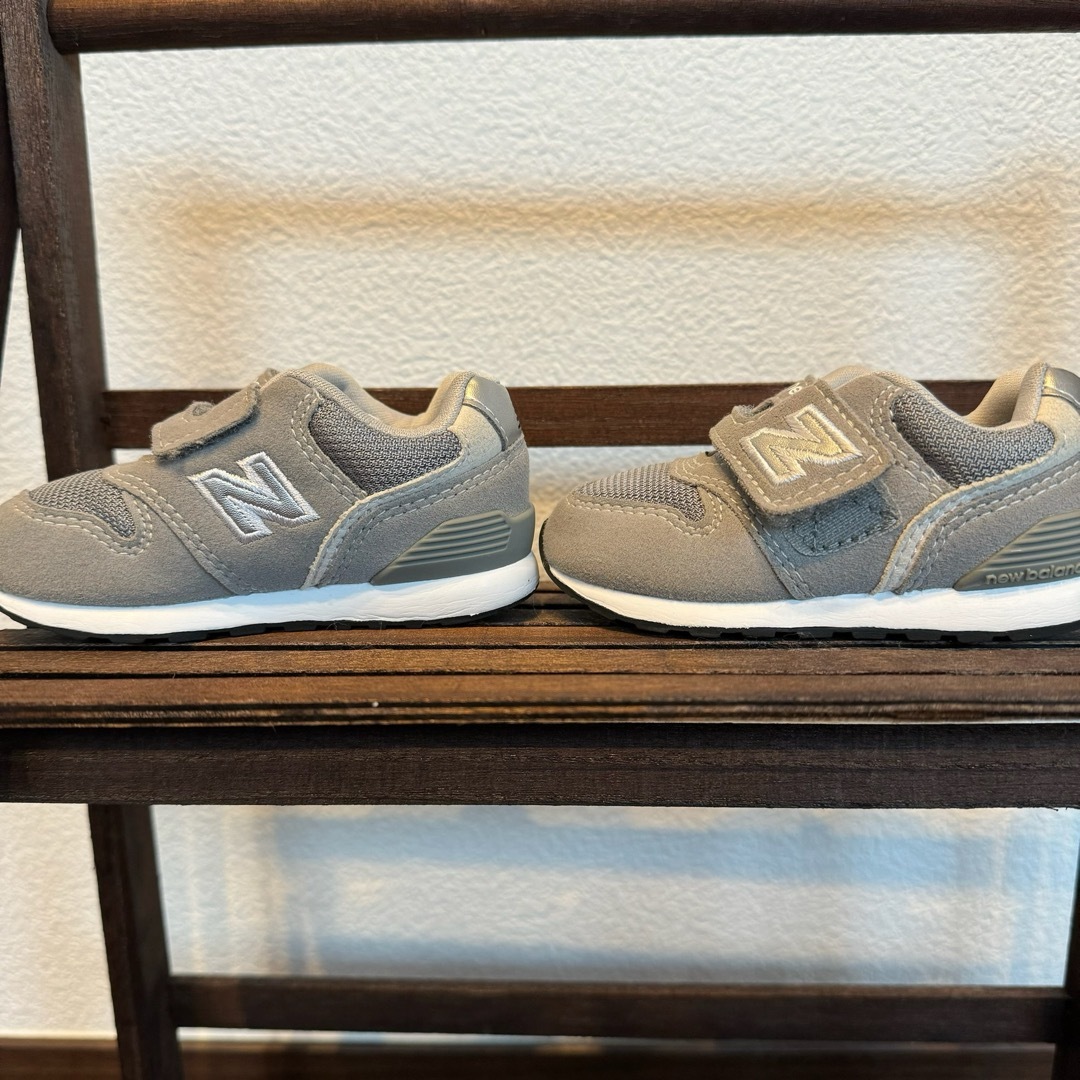 996（New Balance）(キュウキュウロク)の美品⭐️ NEW BALANCE 996 12cmファーストシューズ スニーカー キッズ/ベビー/マタニティのベビー靴/シューズ(~14cm)(スニーカー)の商品写真