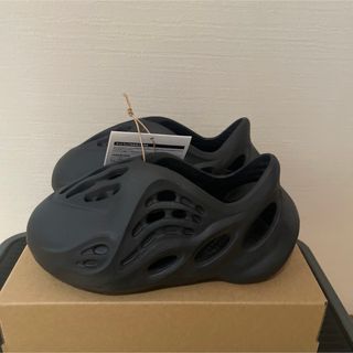 イージー(YEEZY（adidas）)のadidas YEEZY Foam Runner Onyx アディダス　イージー(サンダル)