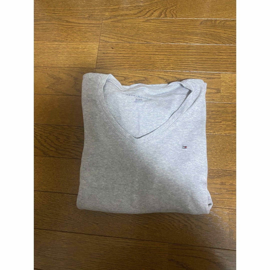 TOMMY HILFIGER(トミーヒルフィガー)のTOMMY VネックT メンズのトップス(Tシャツ/カットソー(半袖/袖なし))の商品写真