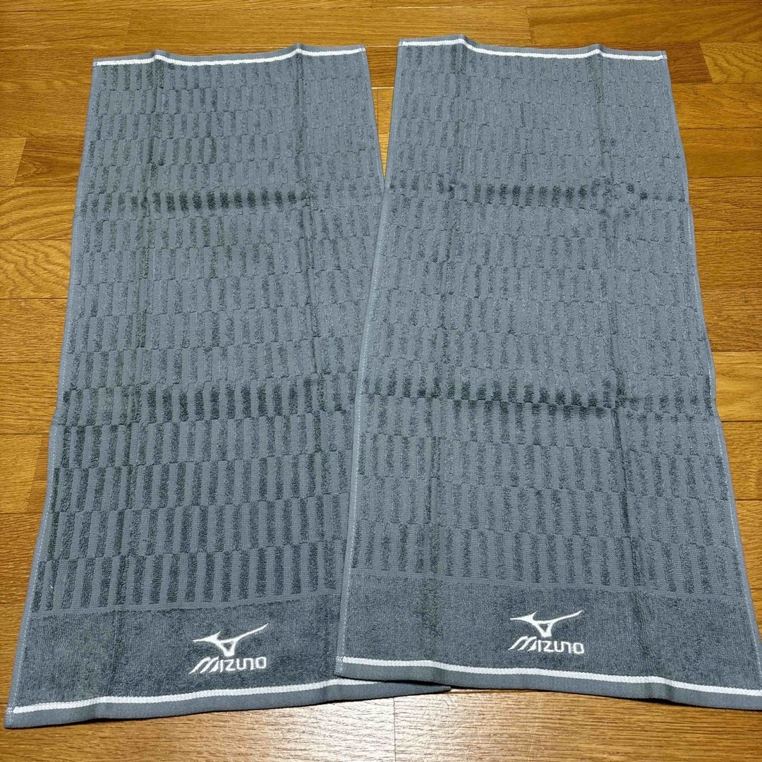 MIZUNO(ミズノ)のMIZUNO ミズノ　刺繍ロゴ入り　タオル　フェイスタオル　2枚 スポーツ/アウトドアのトレーニング/エクササイズ(その他)の商品写真