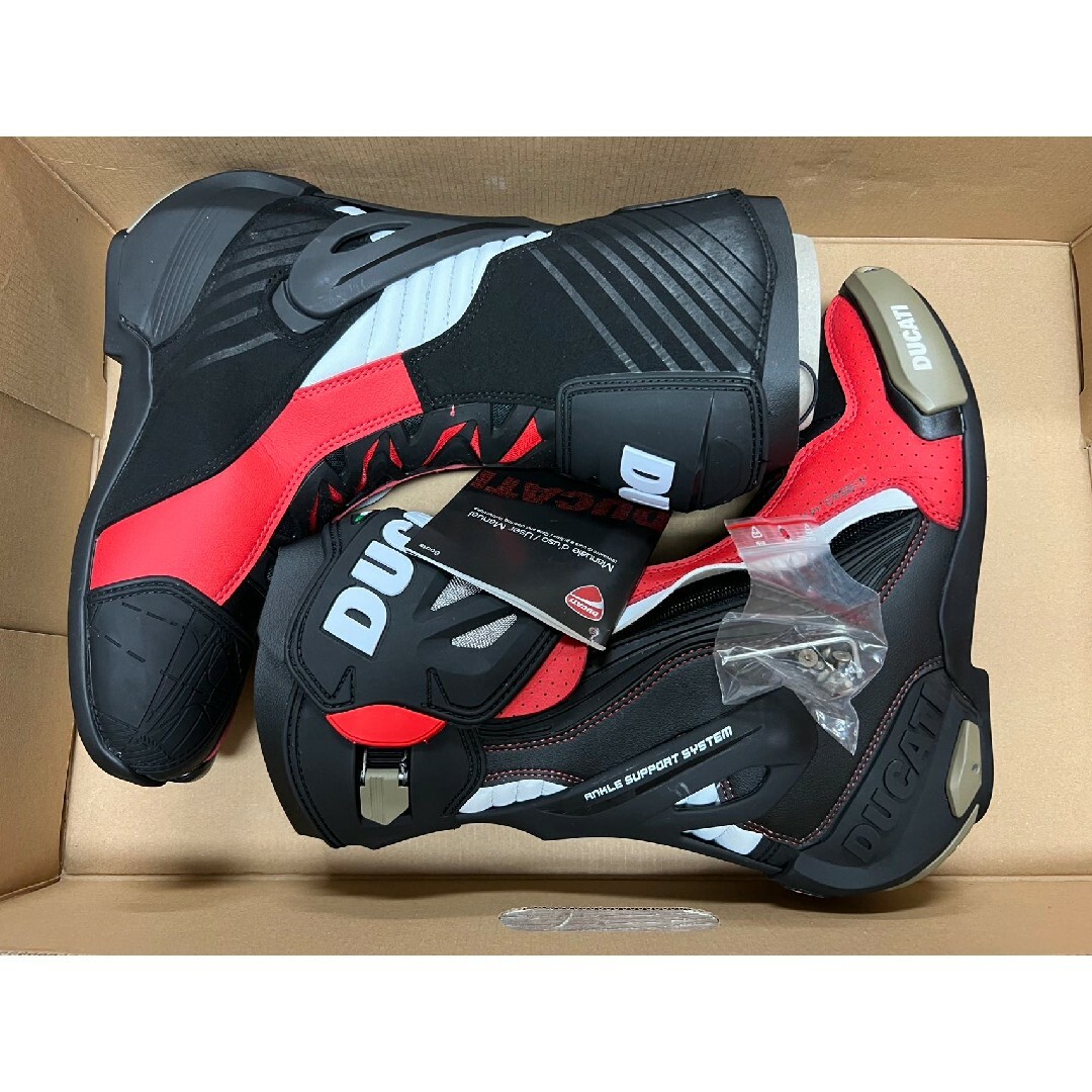 ドゥカティ Corse V5 Air - Racing ブーツ 41サイズ メンズの靴/シューズ(ブーツ)の商品写真
