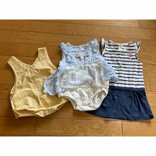 ベビーギャップ(babyGAP)のベビー服　ロンパース、ワンピースなど3点セット　70cm 80cm(ロンパース)