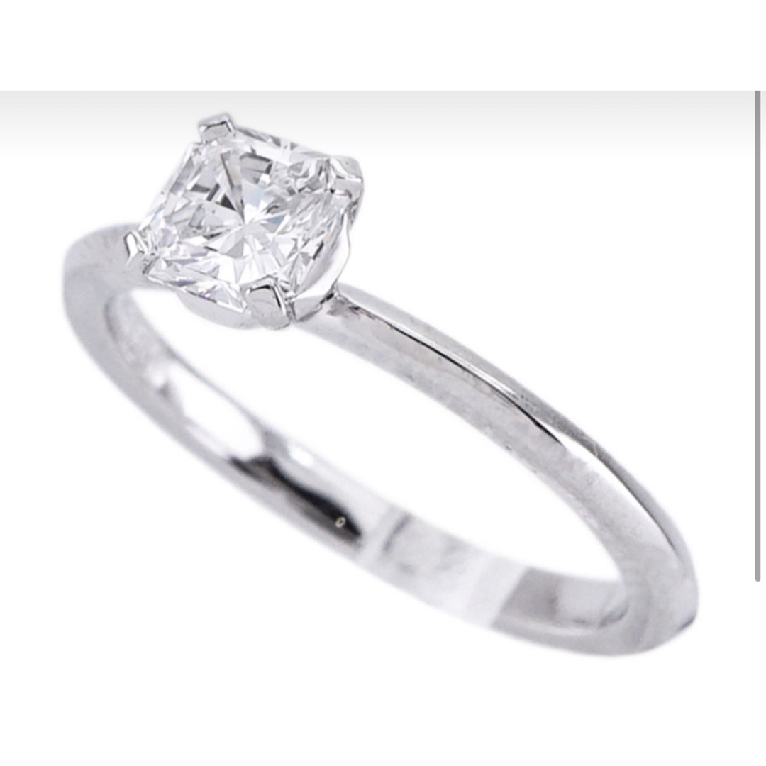 ティファニー プリンセス カット ダイヤモンド エンゲージメントリング プラチナ レディースのアクセサリー(リング(指輪))の商品写真