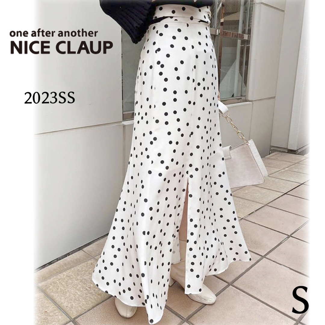 one after another NICE CLAUP(ワンアフターアナザーナイスクラップ)の美品 NICE CLAUP クロスバックリボンスカート ドット 2023SS レディースのスカート(ロングスカート)の商品写真