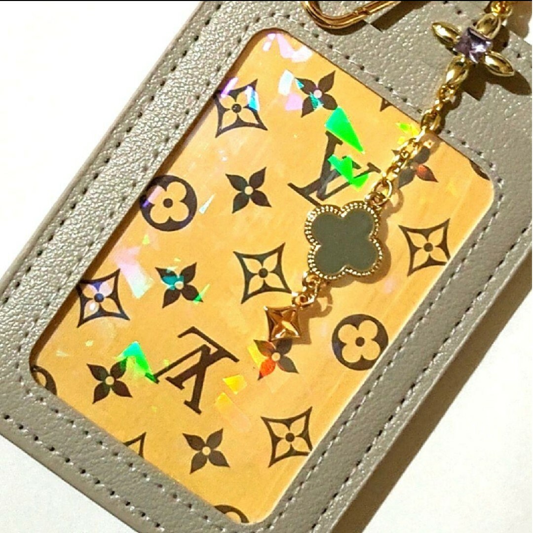 LOUIS VUITTON(ルイヴィトン)の希少♥LOUIS VUITTON♦モノグラムトランプ １枚 新品パスケースG34 メンズのファッション小物(名刺入れ/定期入れ)の商品写真