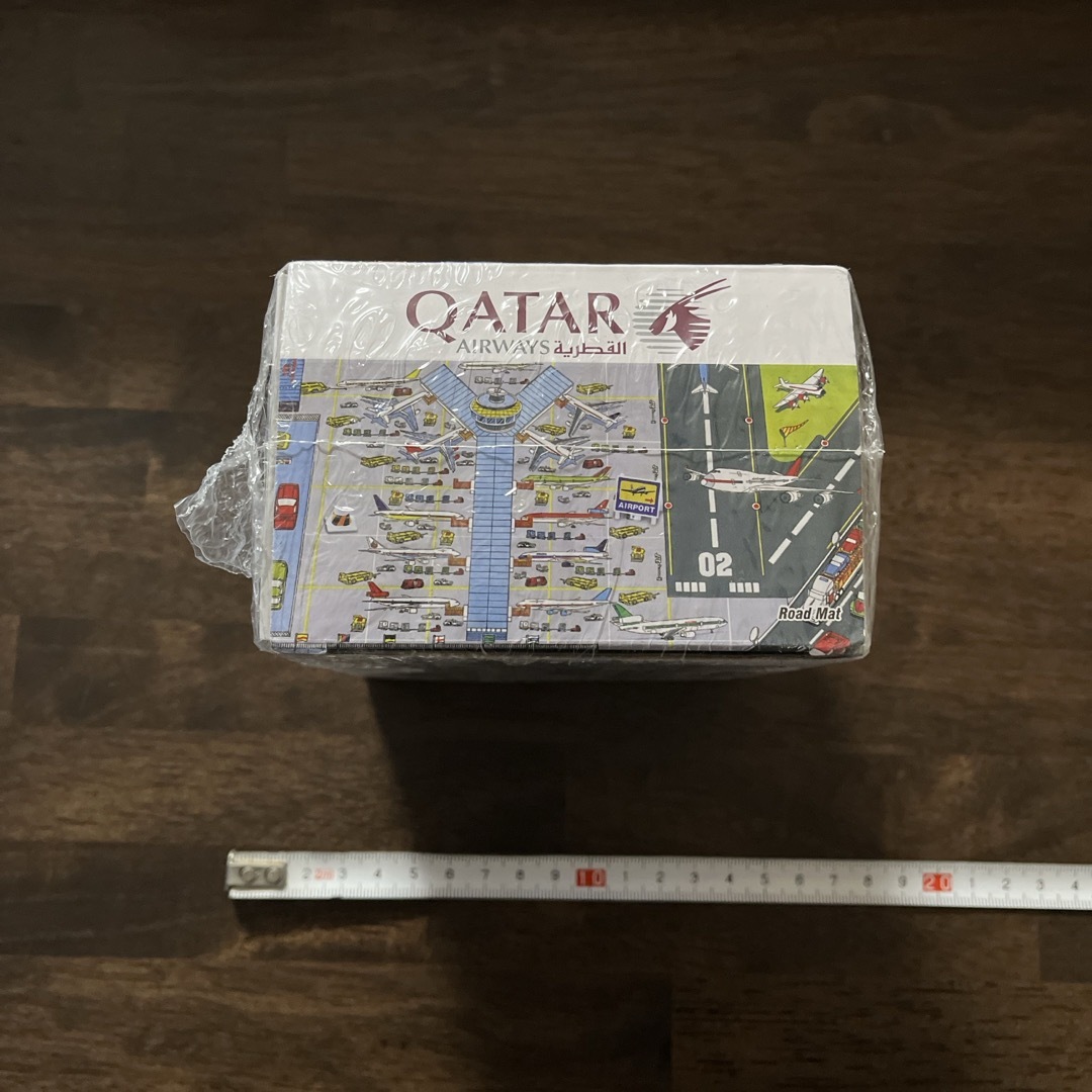 新品　QATAR AIRWAYS DELUXE AIRPORT SET エンタメ/ホビーのコレクション(その他)の商品写真