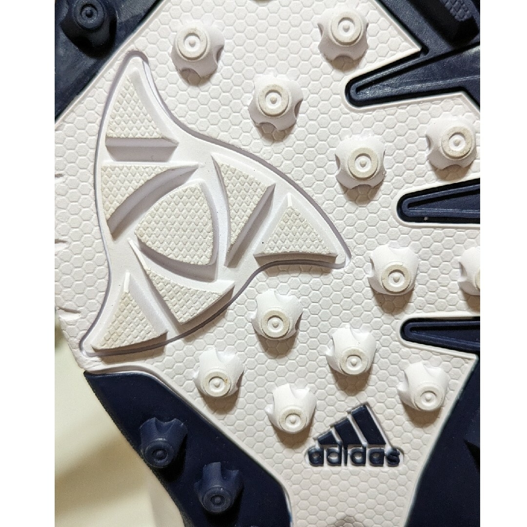 adidas(アディダス)の【値下げ】adidas  野球 トレーニングシューズ  未使用 スポーツ/アウトドアの野球(シューズ)の商品写真