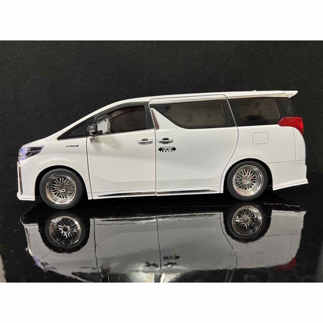 トヨタ TOYOTA アルファード 1/18 ミニカー ホワイト H171の通販 トヨタ TOYOTA アルファード 1/18 ミニカー ホワイト H171の通販