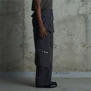 キココスタディノフ(KIKO KOSTADINOV)の新品Omar Afridi TOTEM CARGO TROUSERS 44(スラックス)