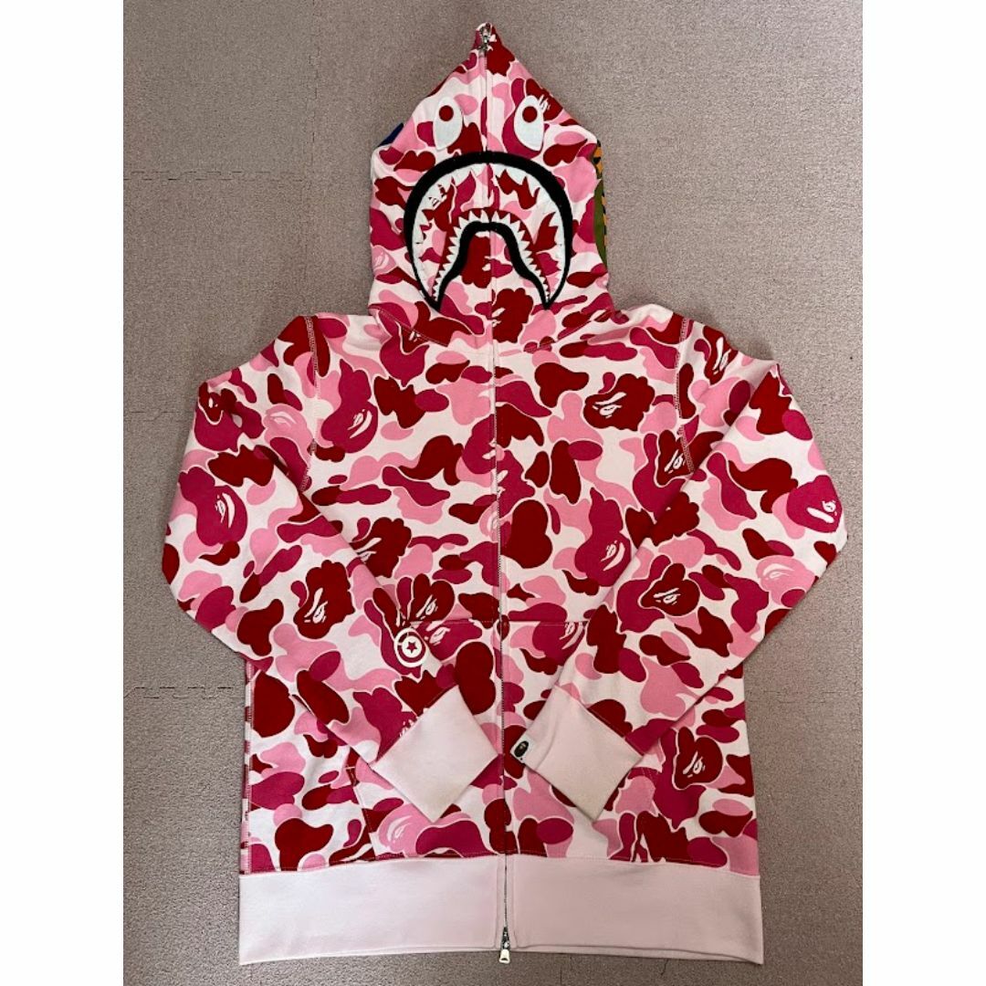 A BATHING APE(アベイシングエイプ)のbape shark abc pink hoodie ピンク シャーク　パーカー メンズのトップス(パーカー)の商品写真