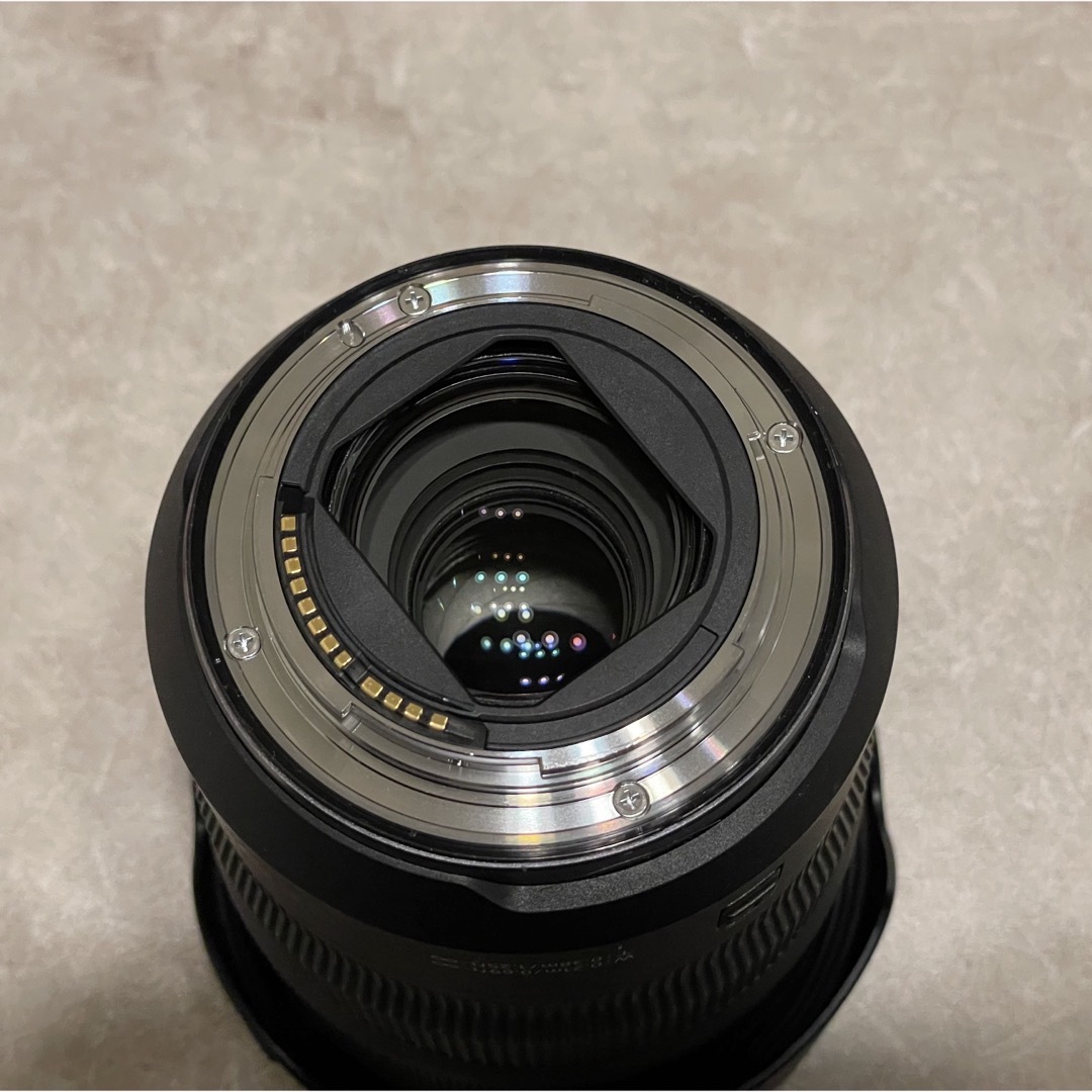 Canon(キヤノン)の美品 フィルター付きCanon RF24-70mm F2.8 L IS USM  スマホ/家電/カメラのカメラ(レンズ(ズーム))の商品写真