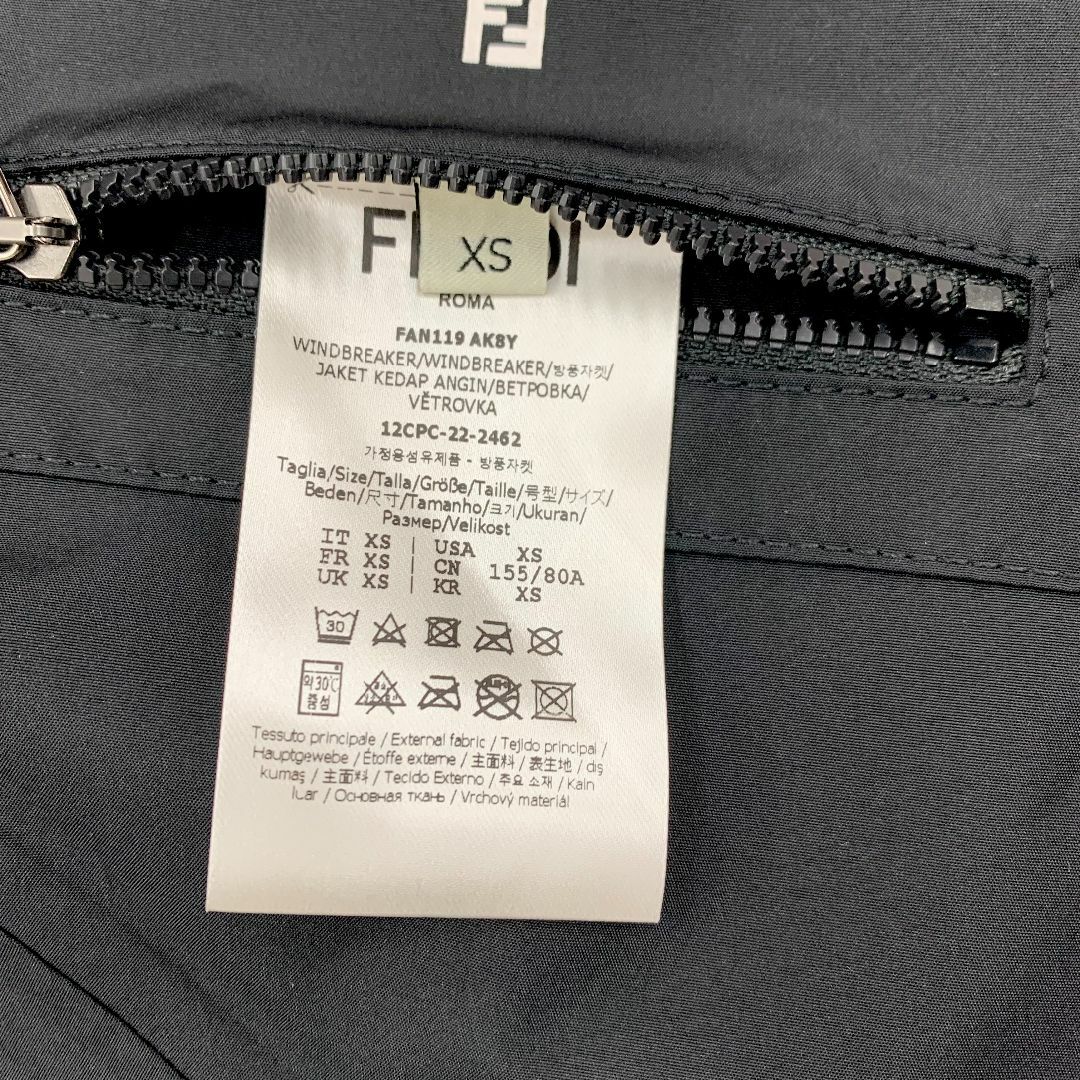 FENDI - 8150 フェンディ ロゴ ショートブルゾン アウター FENDI - 8150 フェンディ ロゴ ショートブルゾン アウター