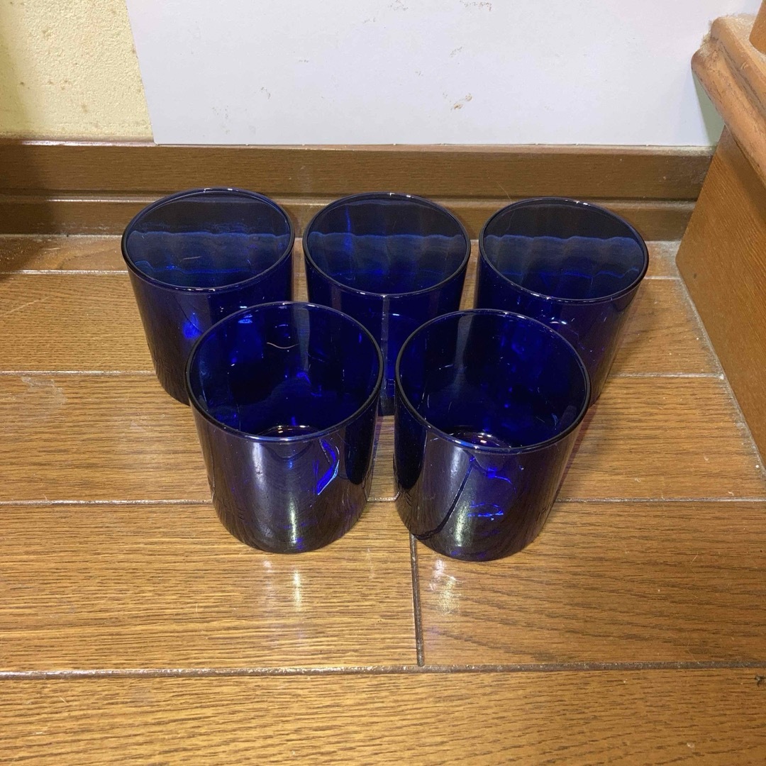 青色 グラス 5点セット インテリア/住まい/日用品のキッチン/食器(グラス/カップ)の商品写真