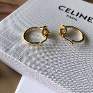 セリーヌ(celine)のセリーヌ ノットフープピアス(セット/コーデ)