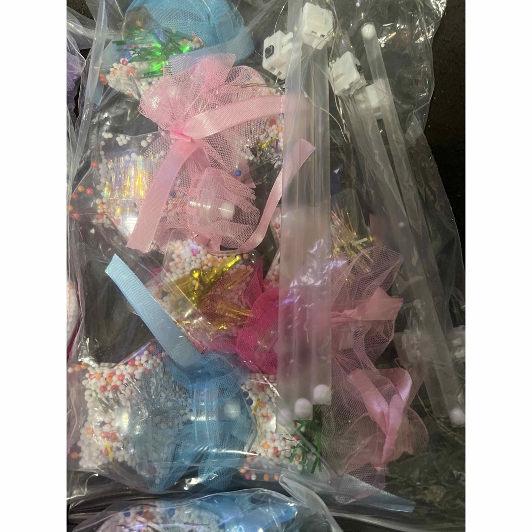 キッズ　光るおもちゃ　誕生日　パーティーグッズ エンタメ/ホビーのコスプレ(小道具)の商品写真