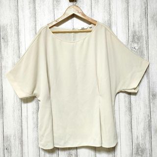 ユニクロ(UNIQLO)のUNIQLO ユニクロ (XL)　ドレープタックTブラウス　大きいサイズ(シャツ/ブラウス(半袖/袖なし))