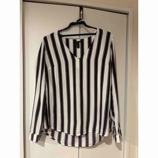 フォーエバートゥエンティーワン(FOREVER 21)のForever21 フォーエバー カットソー 長袖シャツ オフィス ストライプ(シャツ/ブラウス(長袖/七分))