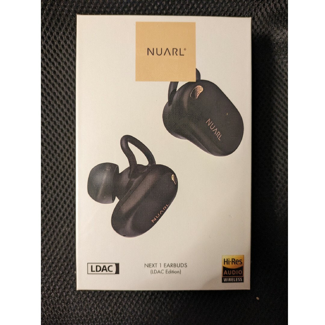 【新品】NUARL NEXT1 EARBUDS デザイン (ブラックエボニー) スマホ/家電/カメラのオーディオ機器(ヘッドフォン/イヤフォン)の商品写真