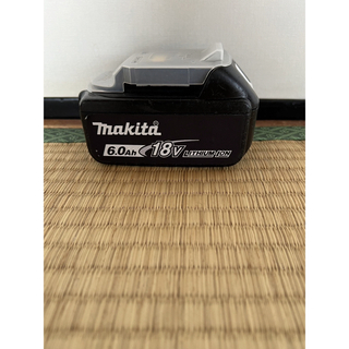 マキタ(Makita)の純正　マキタ バッテリー 18v 6.0Ah【BL1860B】残量表示付　(工具)
