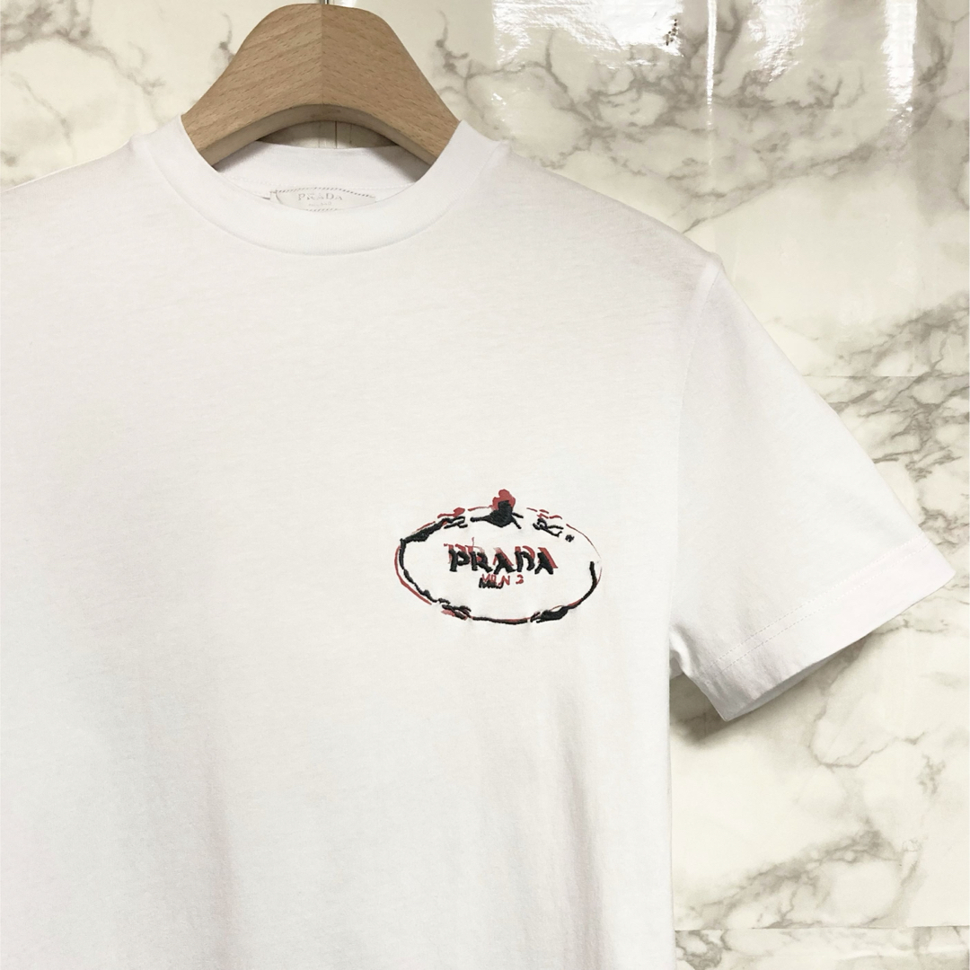 PRADA(プラダ)の【極美品 19年製 希少サイズXXS】PRADA ロゴ刺繍Tシャツ/カットソー レディースのトップス(Tシャツ(半袖/袖なし))の商品写真