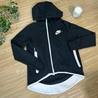 ナイキ(NIKE)のNIKEナイキ　テックフリースジップアップパーカー　フーディ　レディースXS(パーカー)