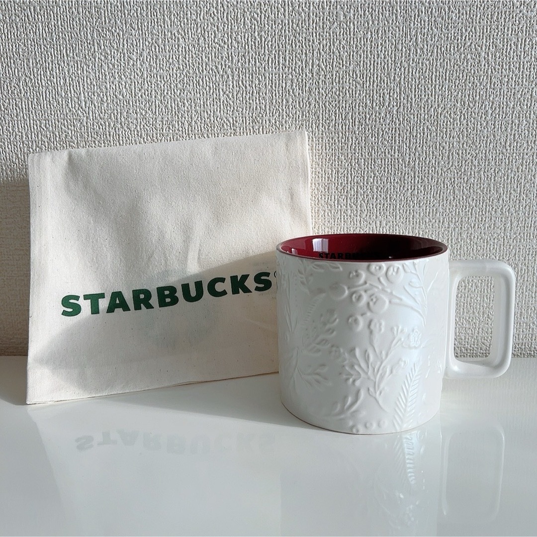 【新品・未使用】Starbucks マグカップ　ホリデー2023 インテリア/住まい/日用品のキッチン/食器(グラス/カップ)の商品写真