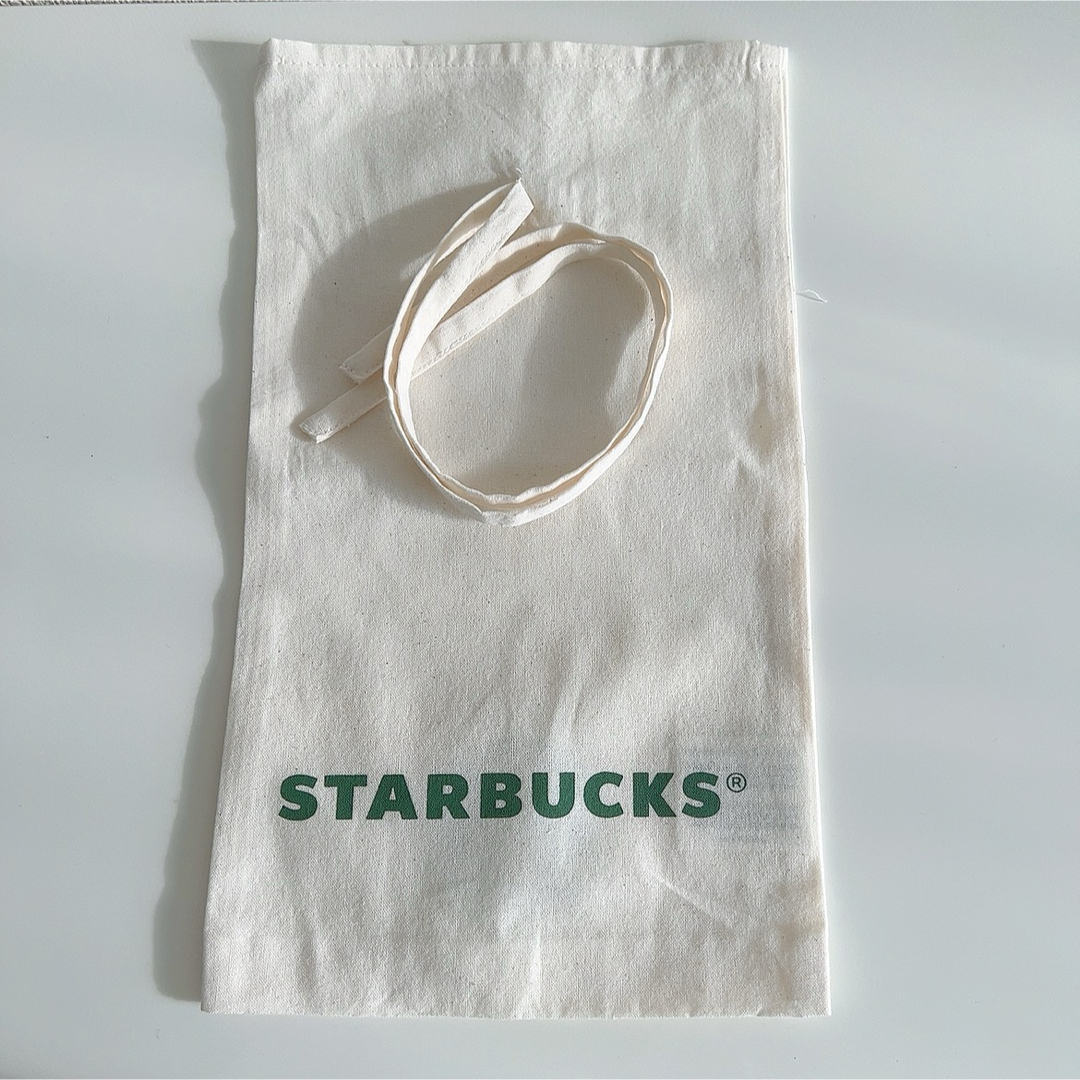 【新品・未使用】Starbucks マグカップ　ホリデー2023 インテリア/住まい/日用品のキッチン/食器(グラス/カップ)の商品写真